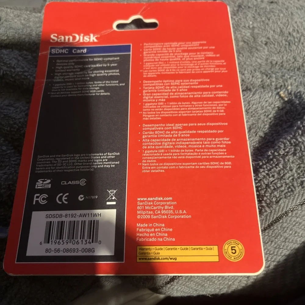 SanDisk 8GB SDHC‎ Memory Card SDSDB-8192 AW11WH New Sealed